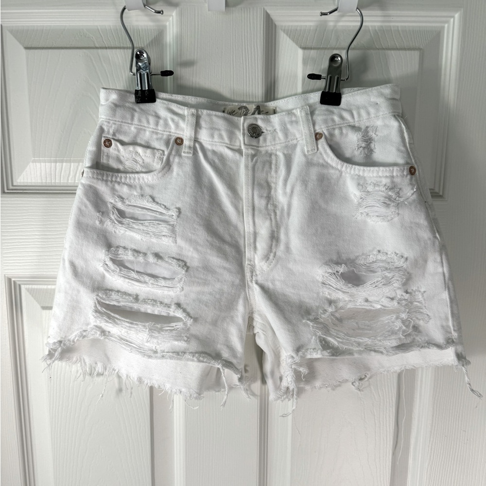 We The Free White High Rise Distressed Shorts Size 24